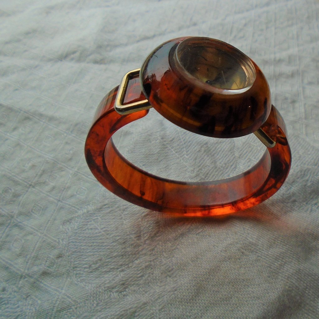 Vintage Royal Dynasty Marbled Bakelite Watch